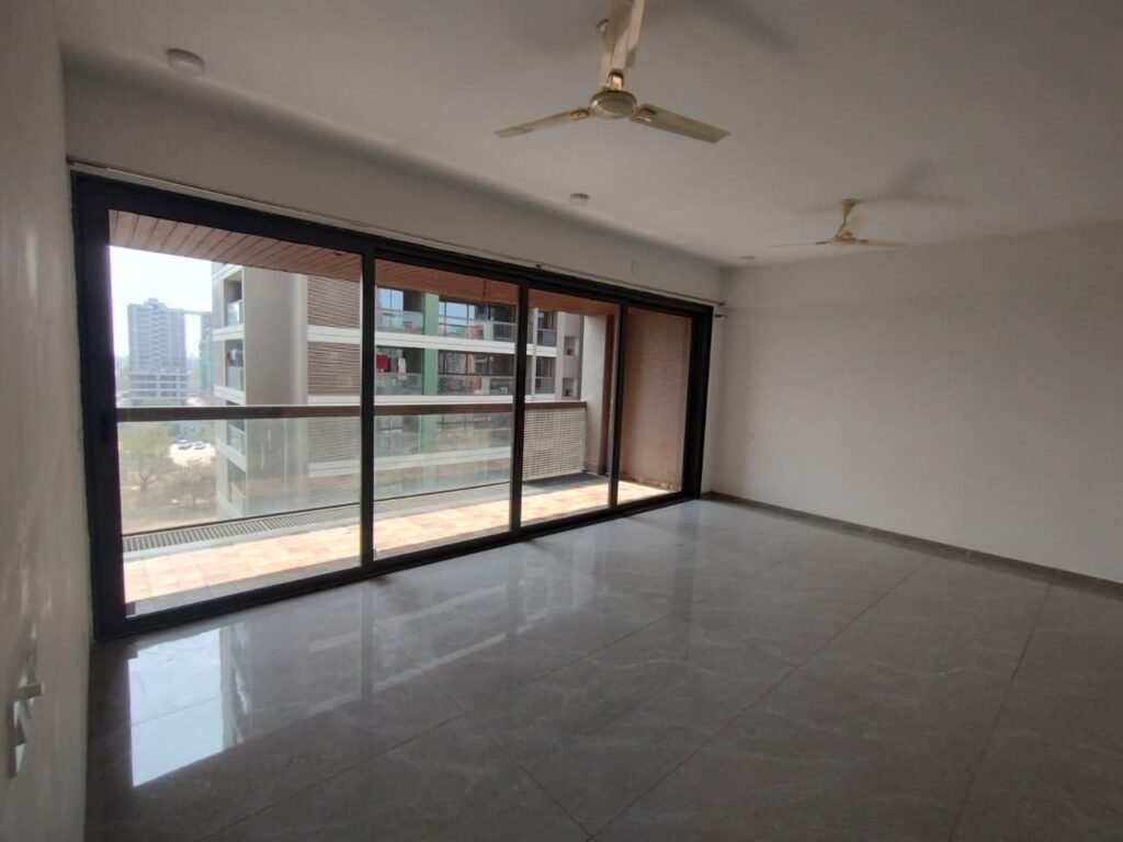 WhatsApp Image 2026-08-18 at 13.21.02 (1)