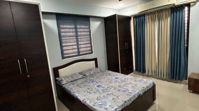 WhatsApp Image 2026-08-18 at 16.30.52 (1)