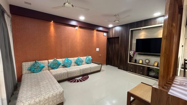 WhatsApp Image 2026-08-18 at 16.30.52 (2)