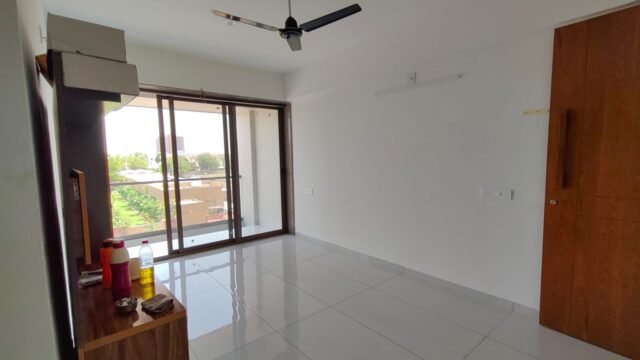 WhatsApp Image 2026-08-24 at 13.34.09 (1)