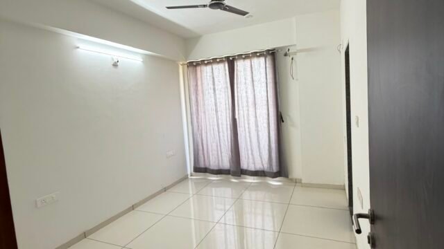 WhatsApp Image 2026-08-26 at 18.43.20 (1)